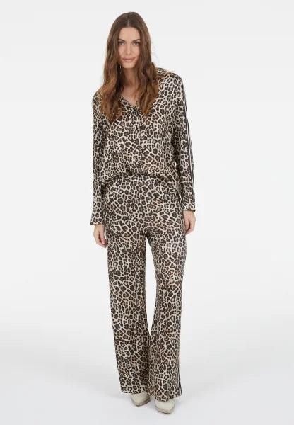 Marc Aurel trousers with leoprint and stripes