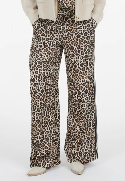 Marc Aurel trousers with leoprint and stripes