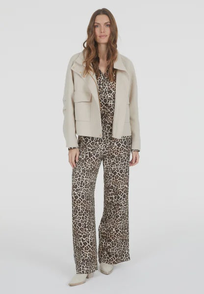 Marc Aurel trousers with leoprint and stripes