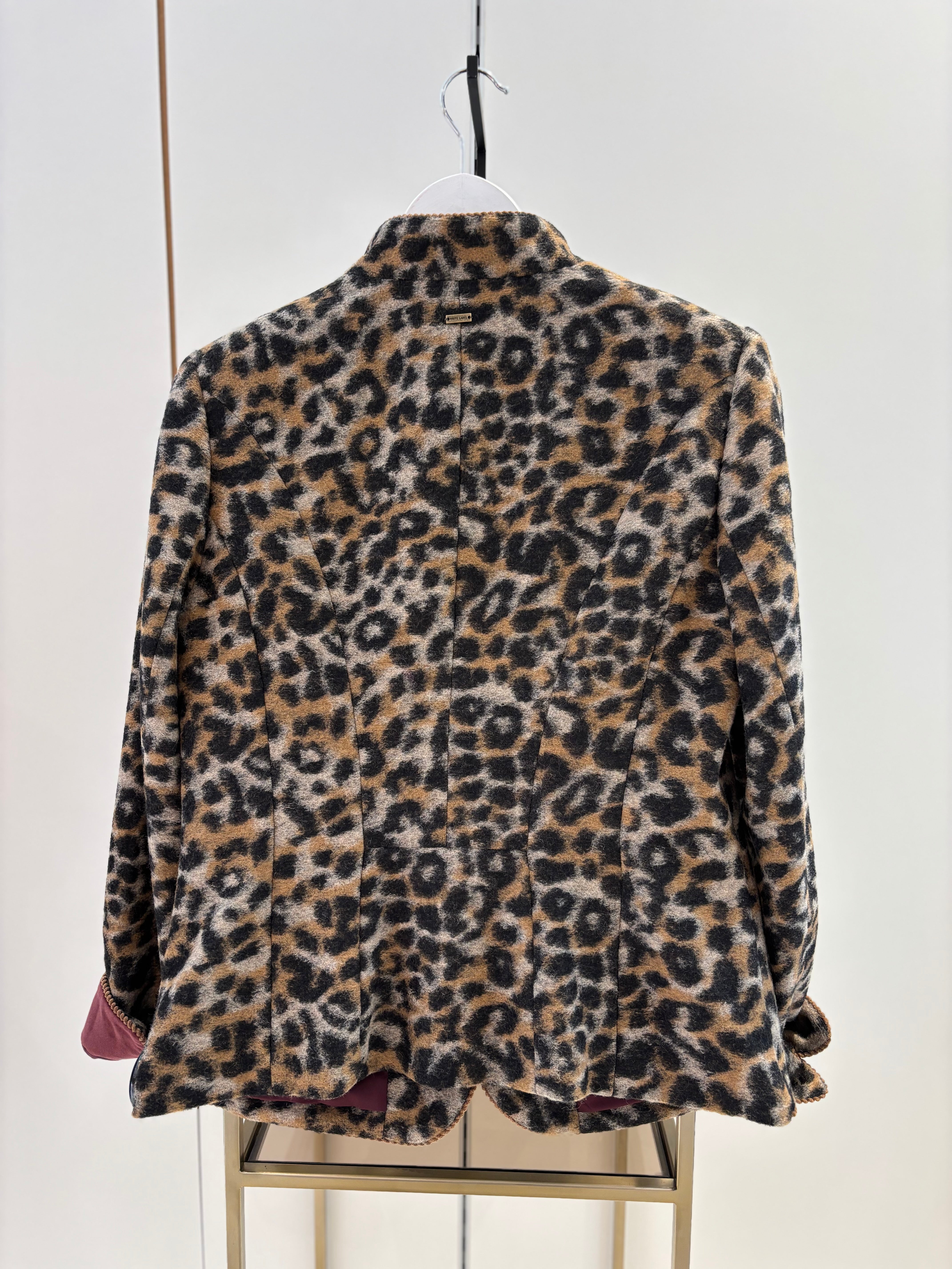 White Label Jacket 639