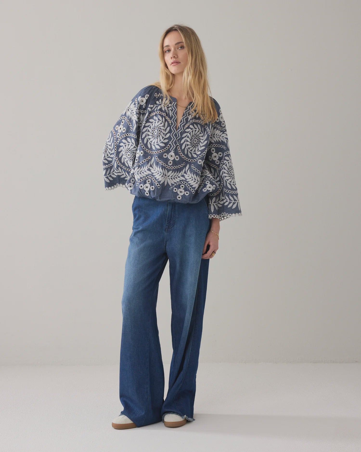 Summum CHAMBRAY TOP WITH EMBROIDERY