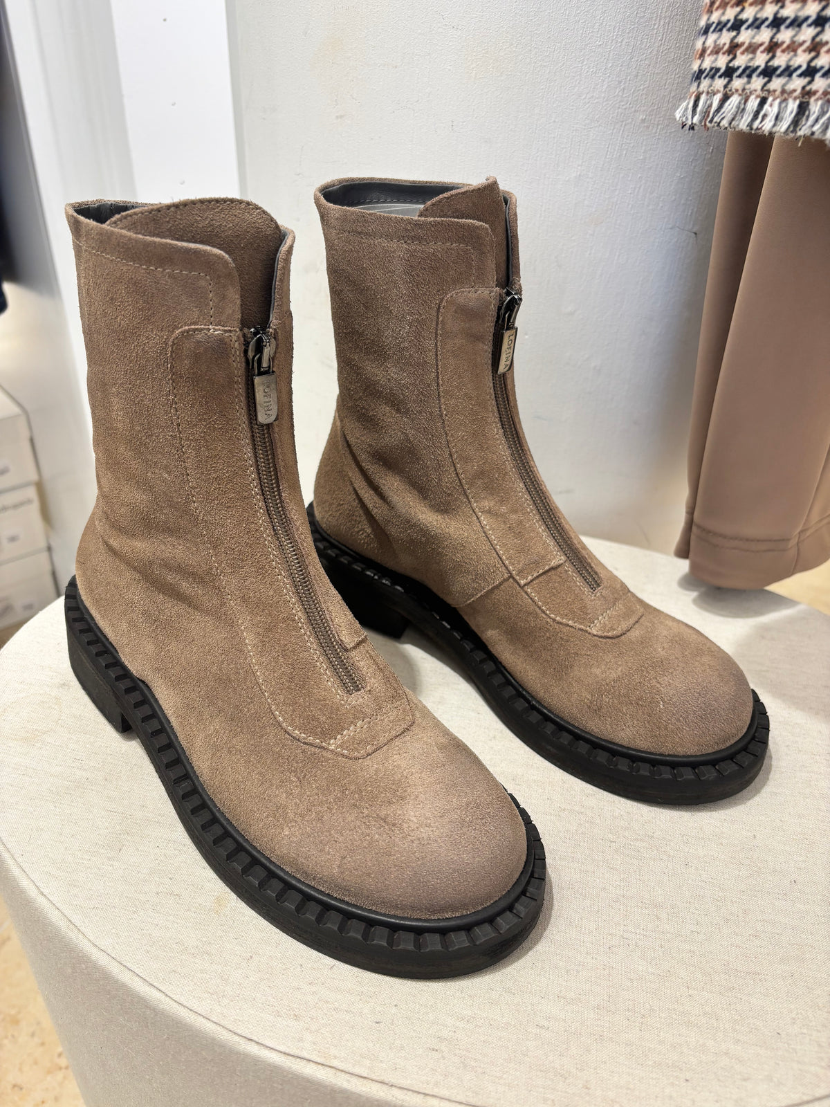 Lofina London cardboard