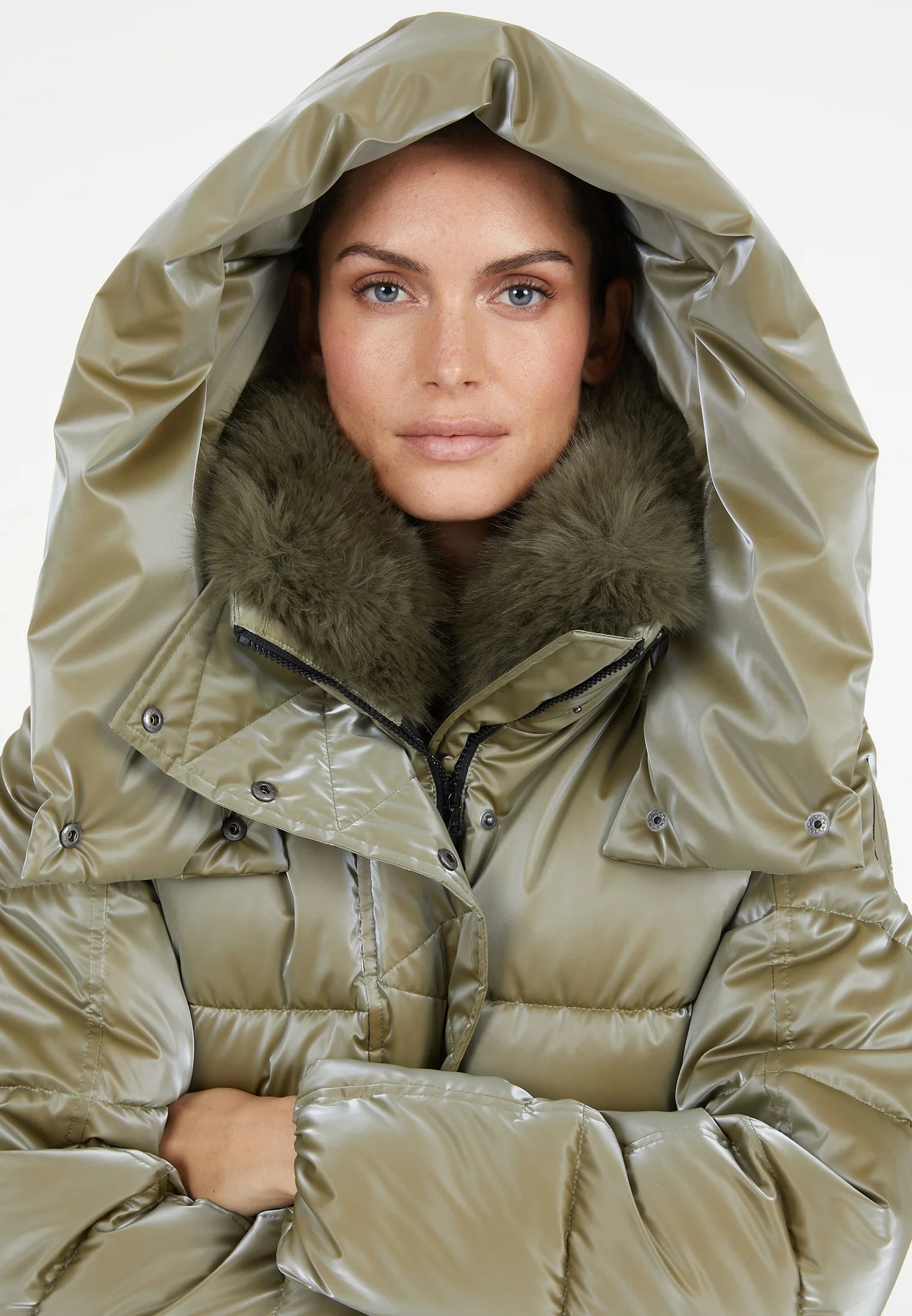 Marc Aurel Puffer jacket in shimmering look