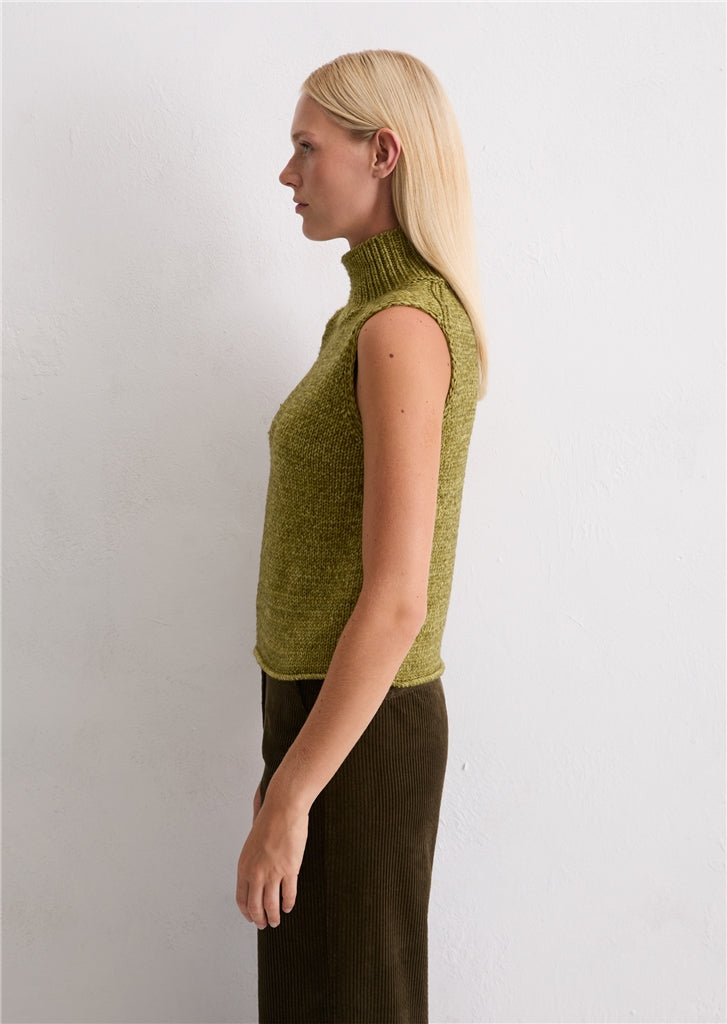Marc O'Polo Sleeveless sweater loose made from pure merino wool