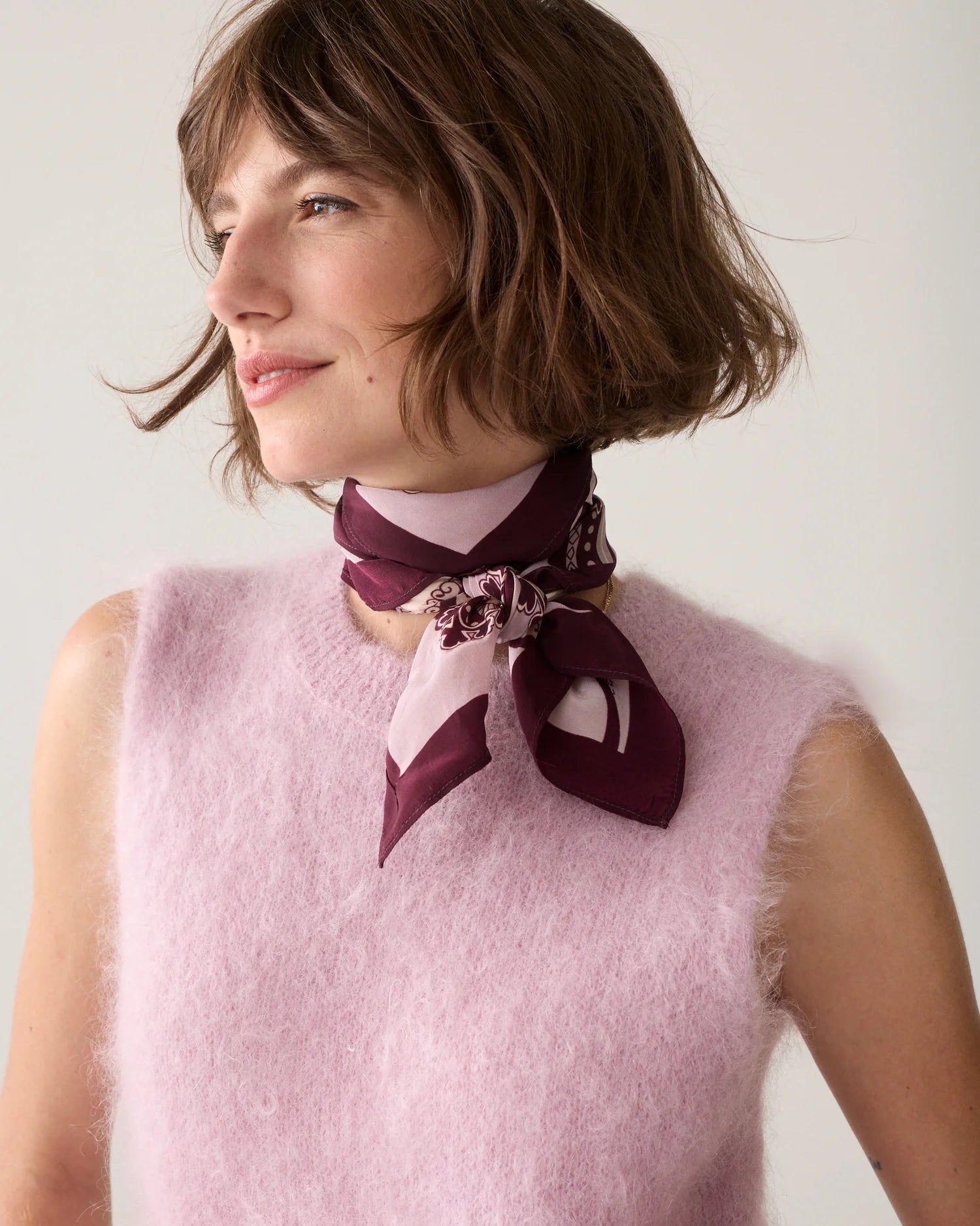 Summum Satin scarf with paisley print