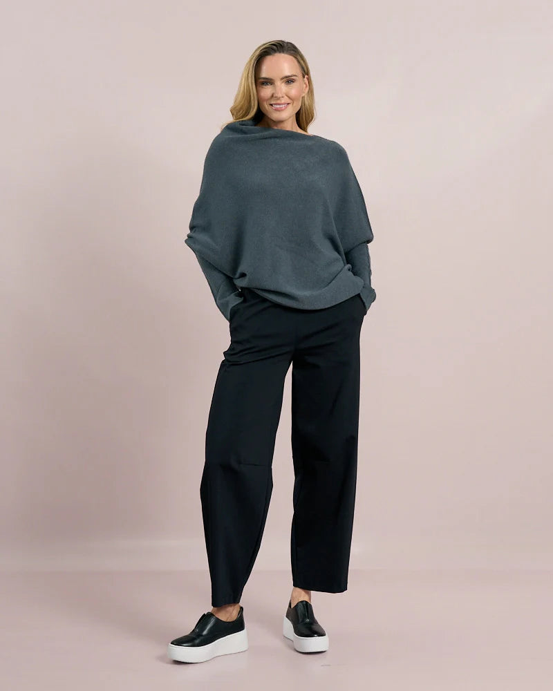 Deck Asymmetric knit