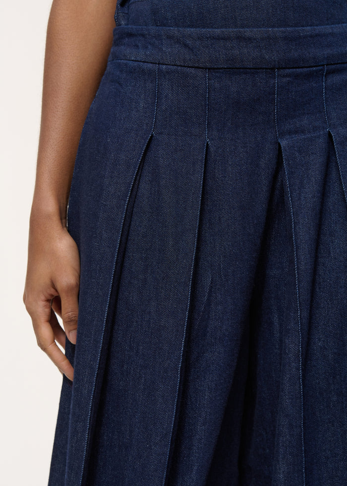 humility Pleated denim trousers