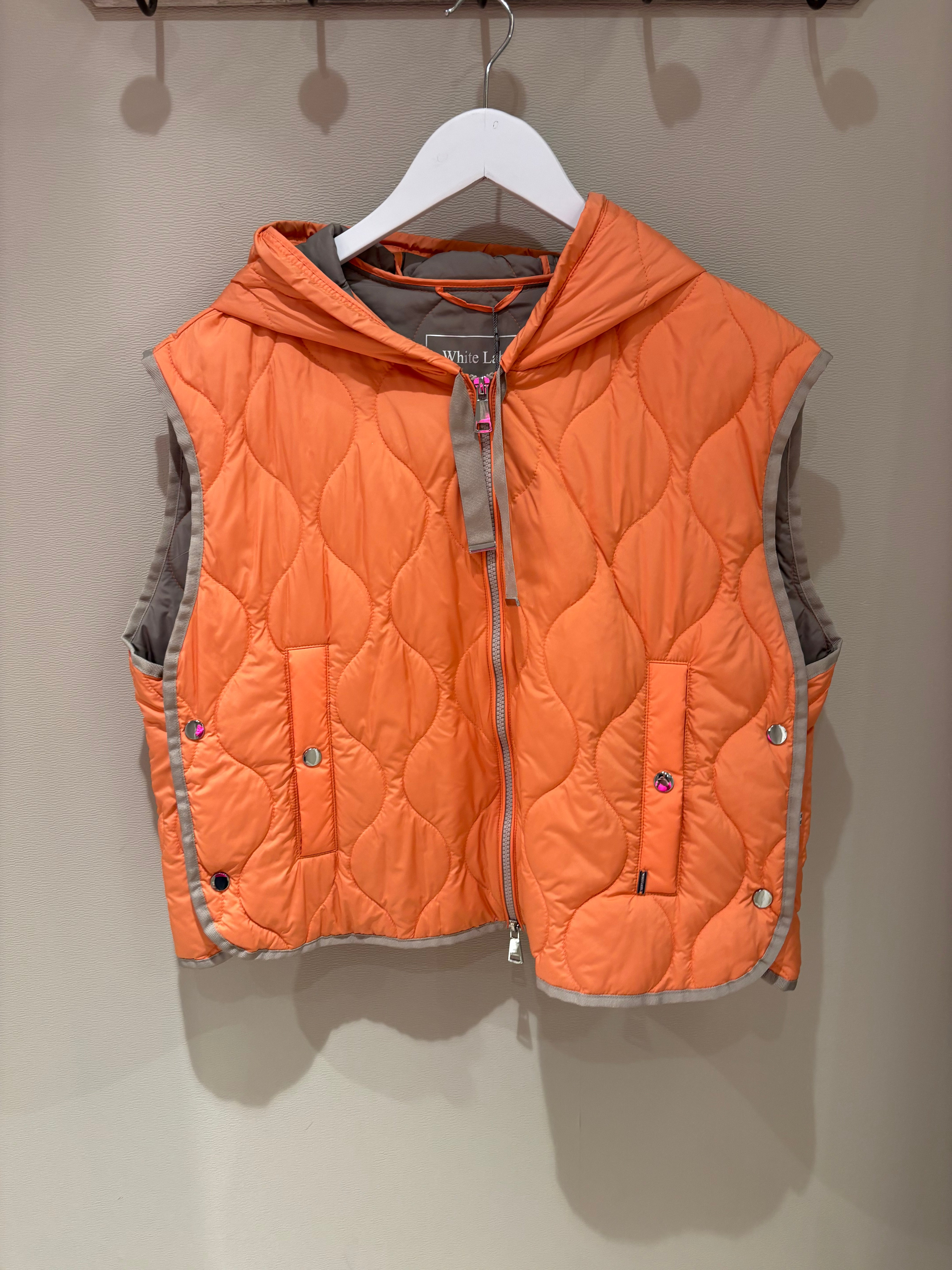 White Label Lightweight quilted vest with hood