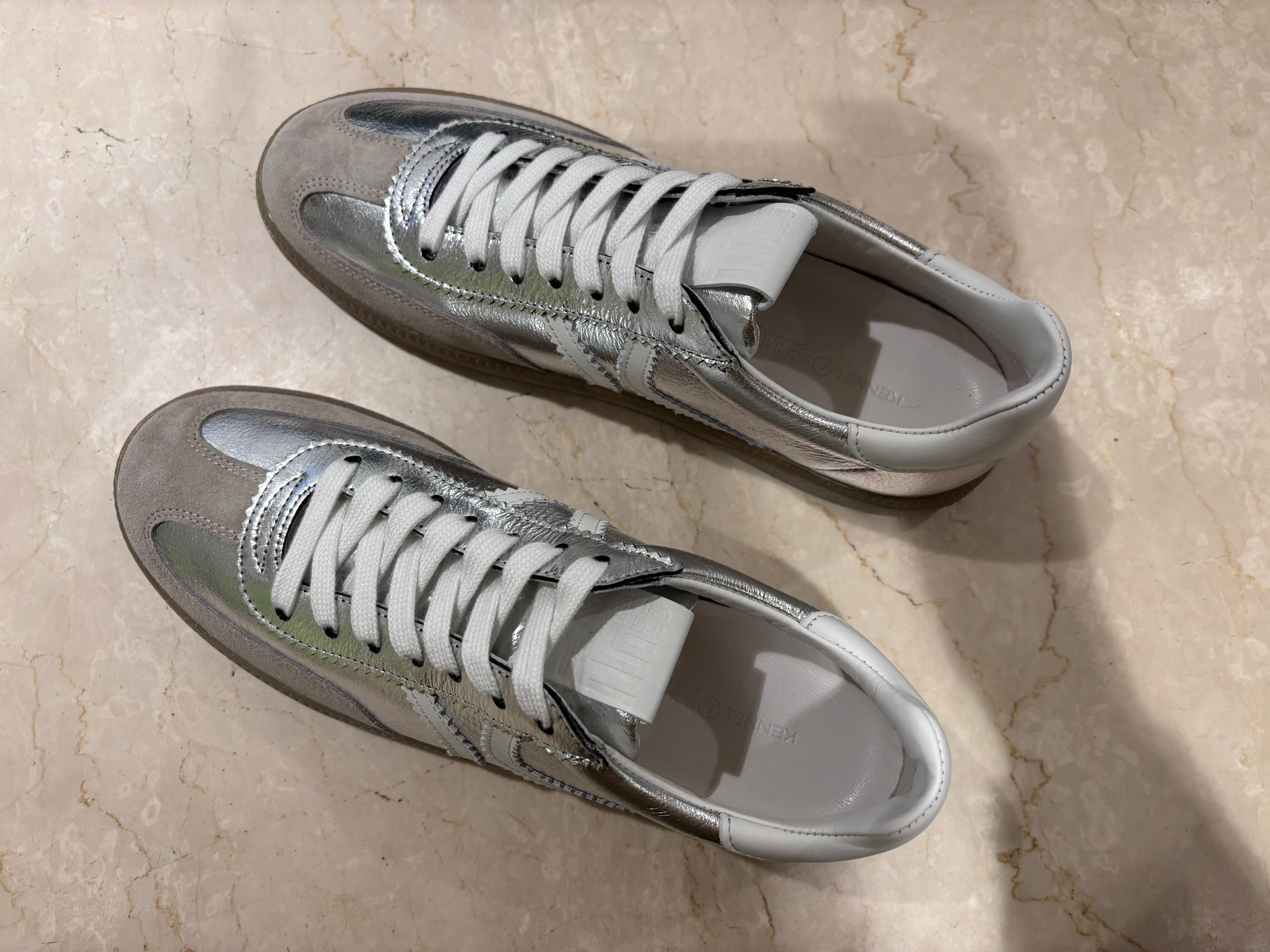 KENNEL & SCHMENGER Pop suede silver bianco