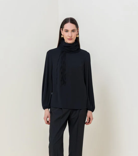 KAMEYA FLOWY COLLAR DETAIL BLOUSE