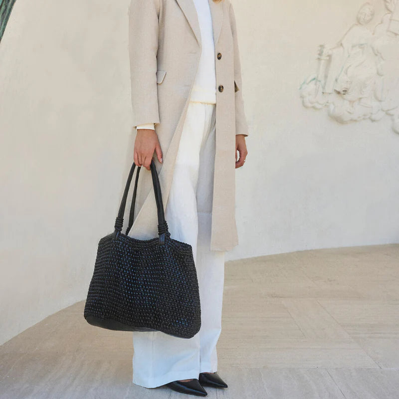 DEPECHE Shopper leather bag decorated with weaving