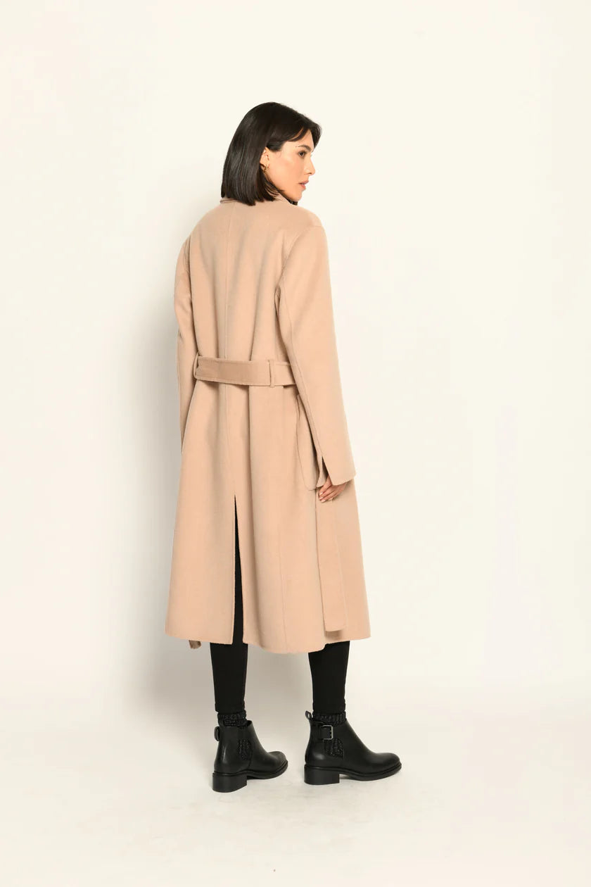 White Label Long coat with belt