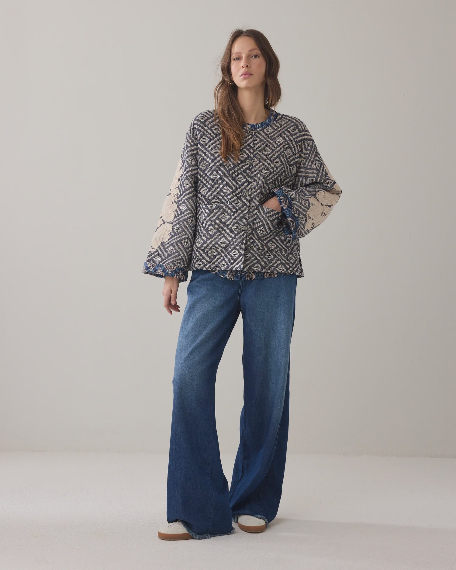 Summum Reversible jacket with embroidery