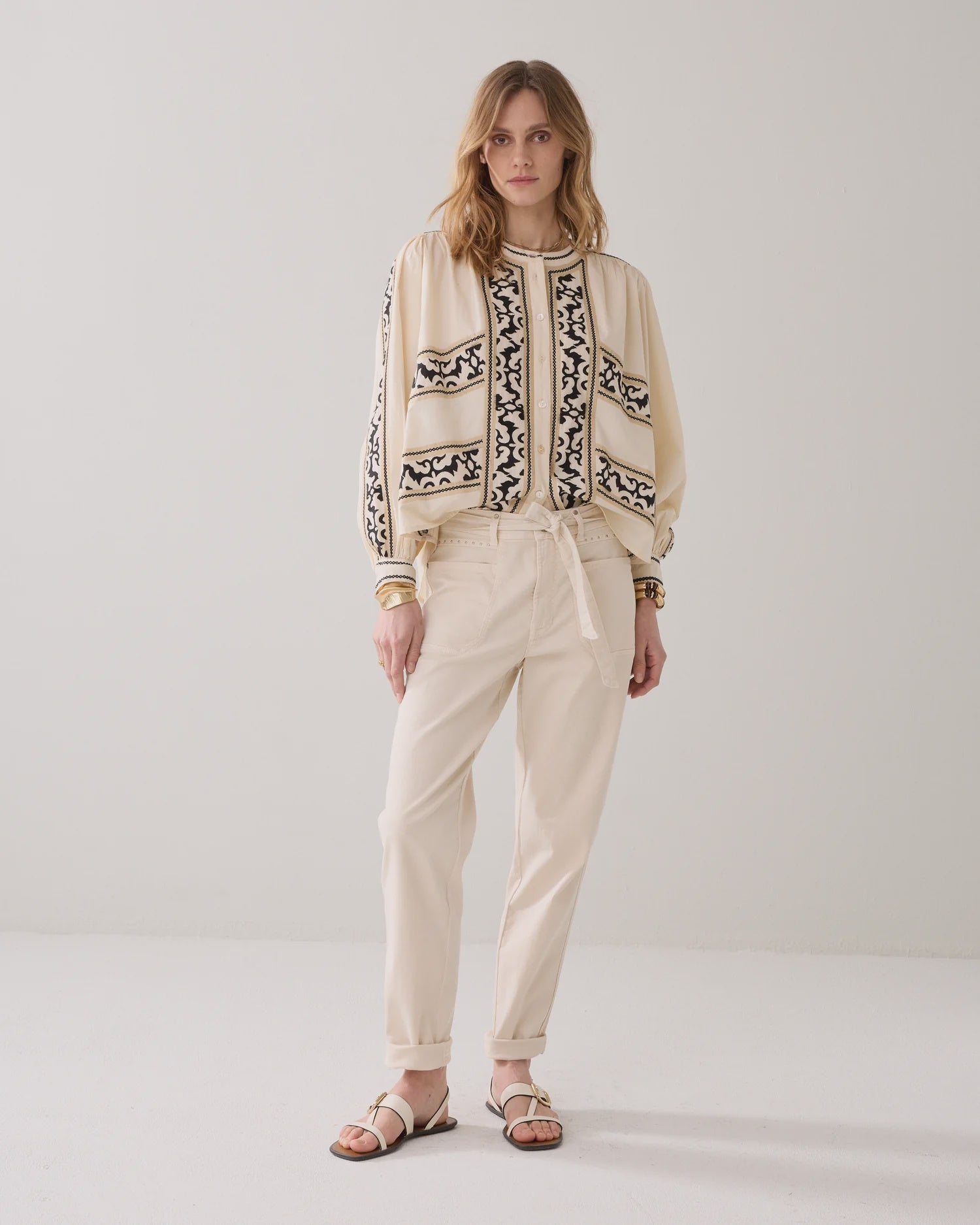 Summum Embroidered blouse in crispy cotton