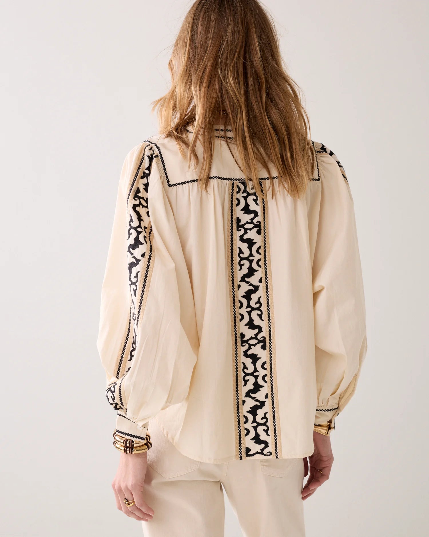 Summum Embroidered blouse in crispy cotton