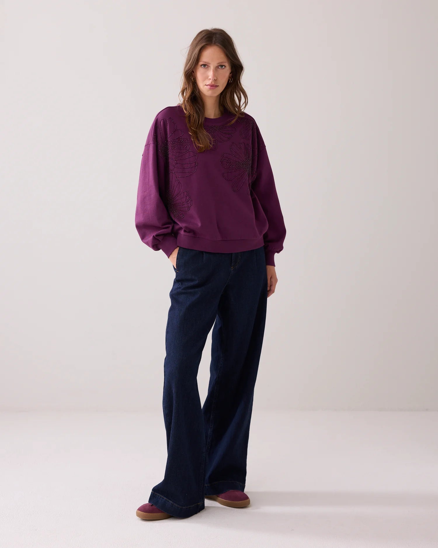 Summum Oversized hand-embroidered jumper
