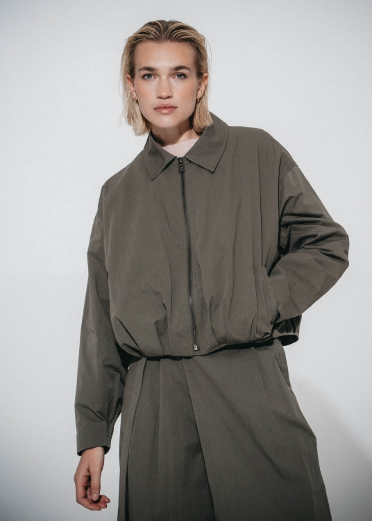 LUJE Blaze pleated bomber jacket