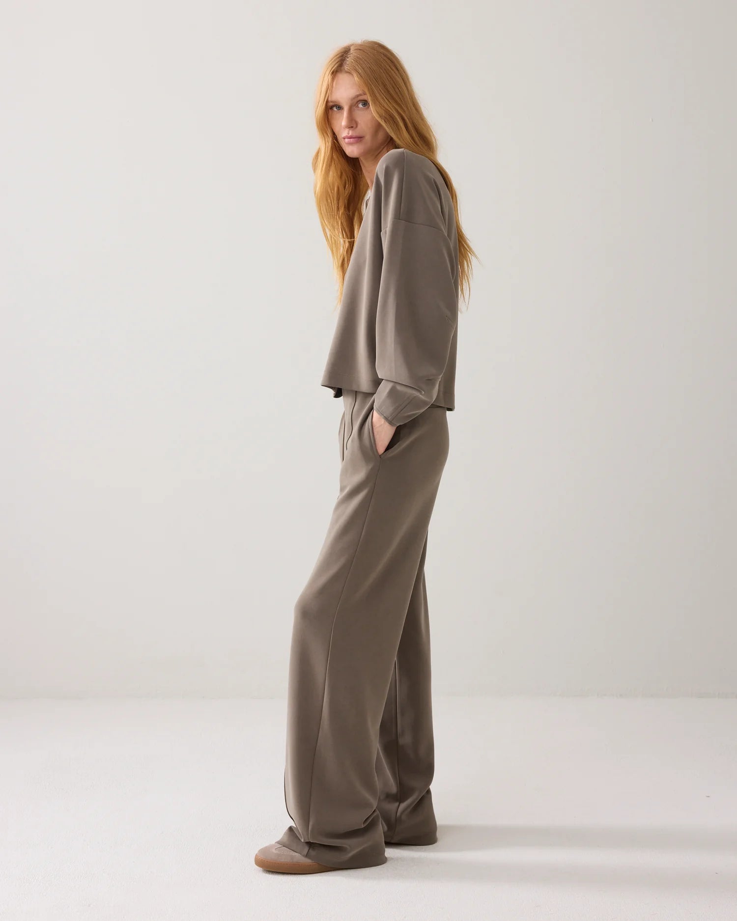 Summum Scuba trousers with pintuck