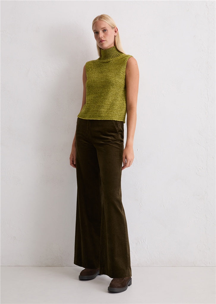 Marc O'Polo Sleeveless sweater loose made from pure merino wool