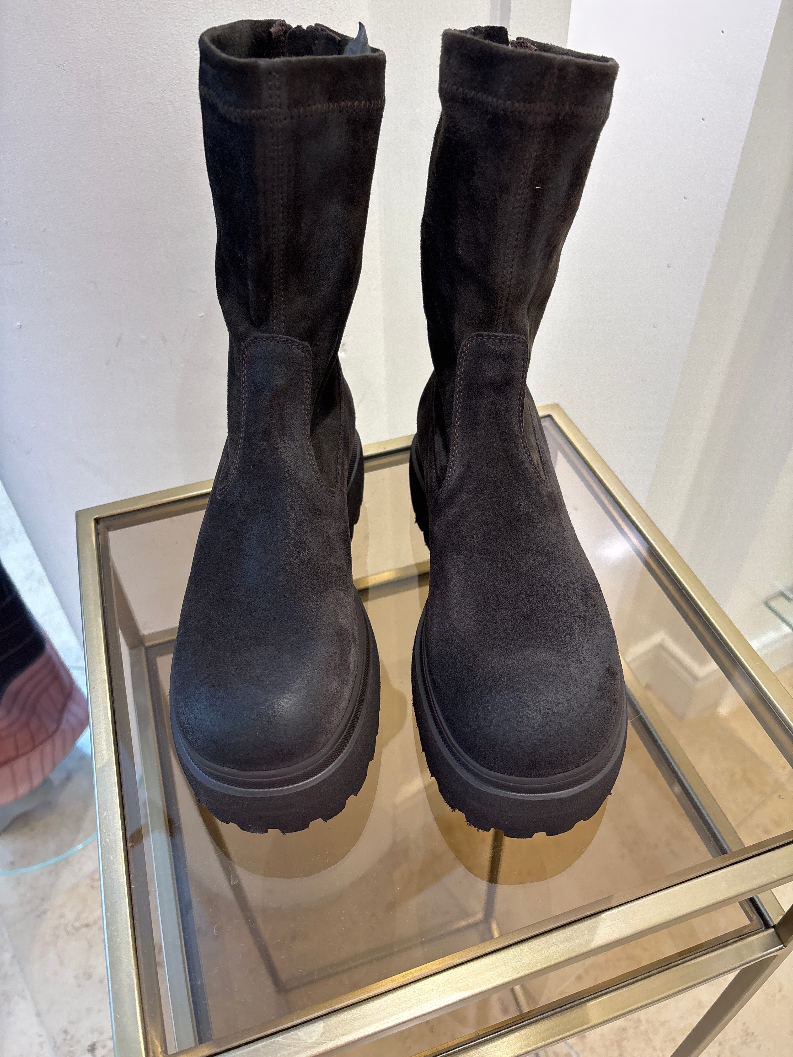Lofina London Moro
