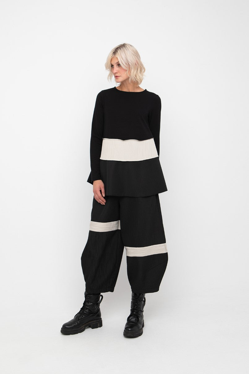OZAI N KU STRIPE PANEL TOP