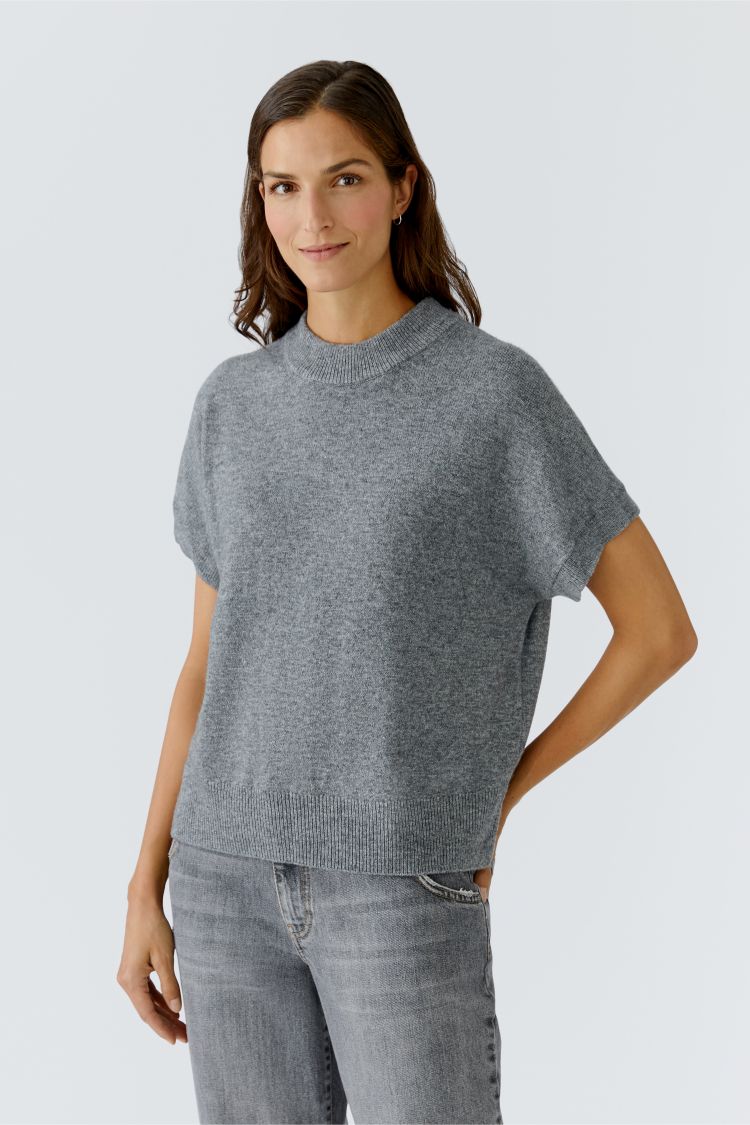 OUI short-sleeve pullover with offset shoulder seam