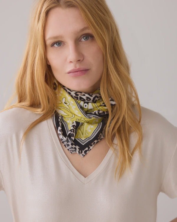 Summum Shiny square scarf