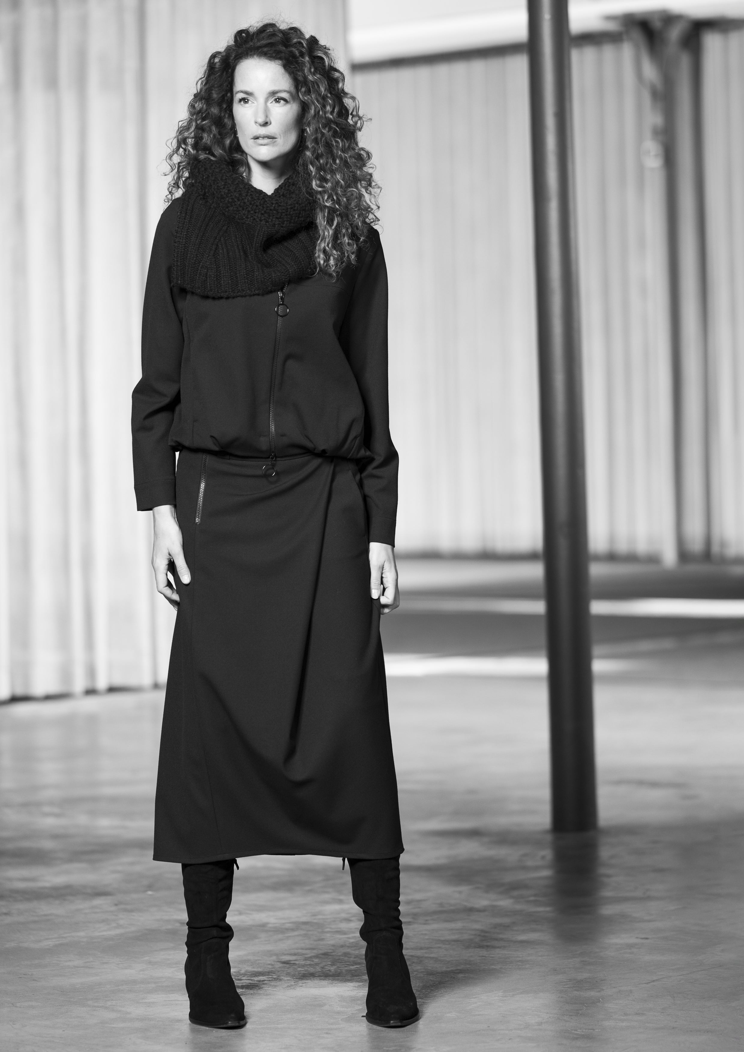 ANIA SCHIERHOLT BLACK SNOOD