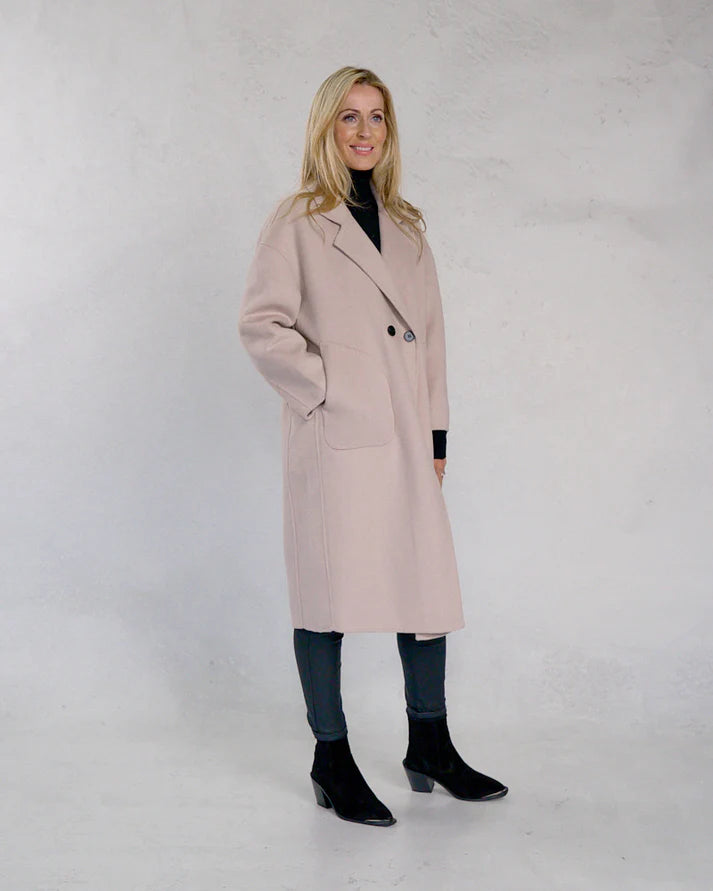 DECK Curved Pocket Coat