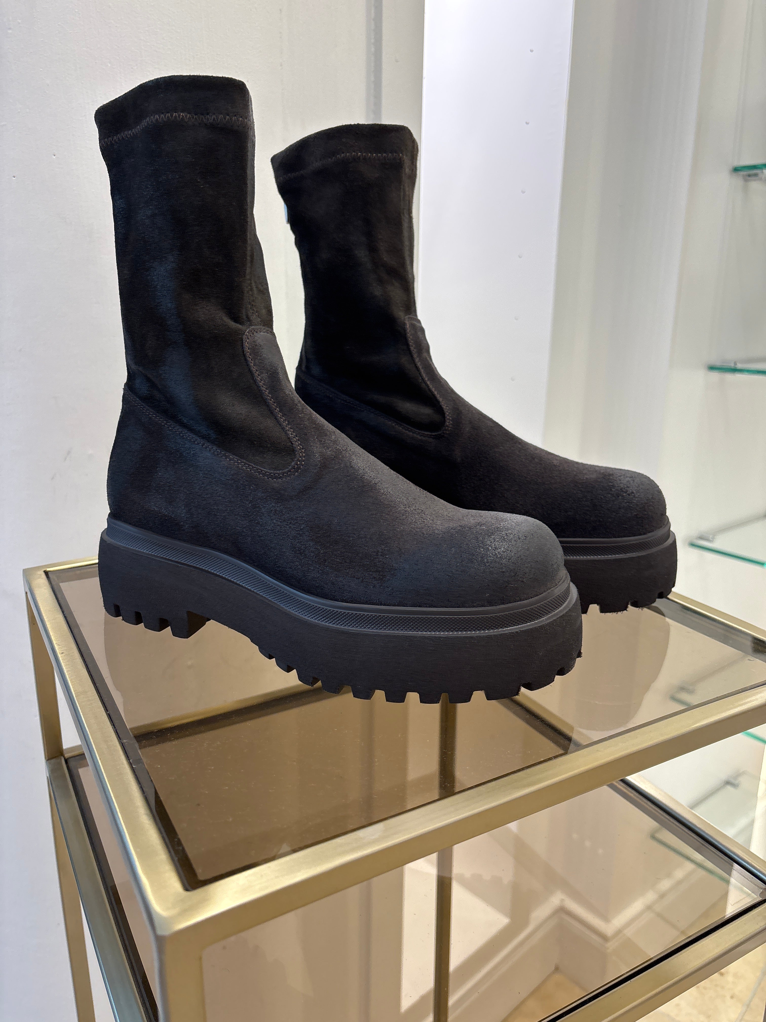 Lofina London Moro