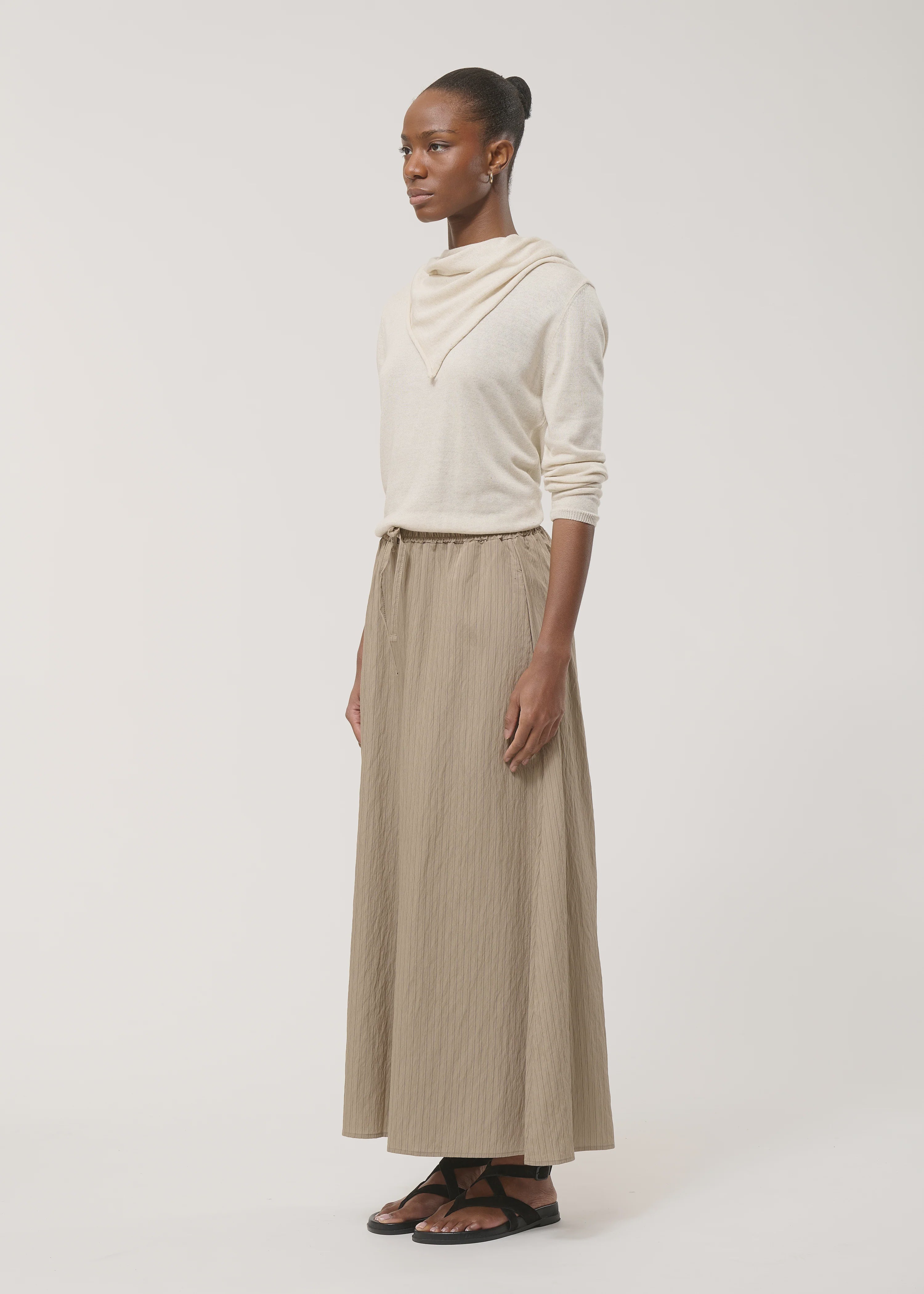 humility Taupe striped 7/8 pants