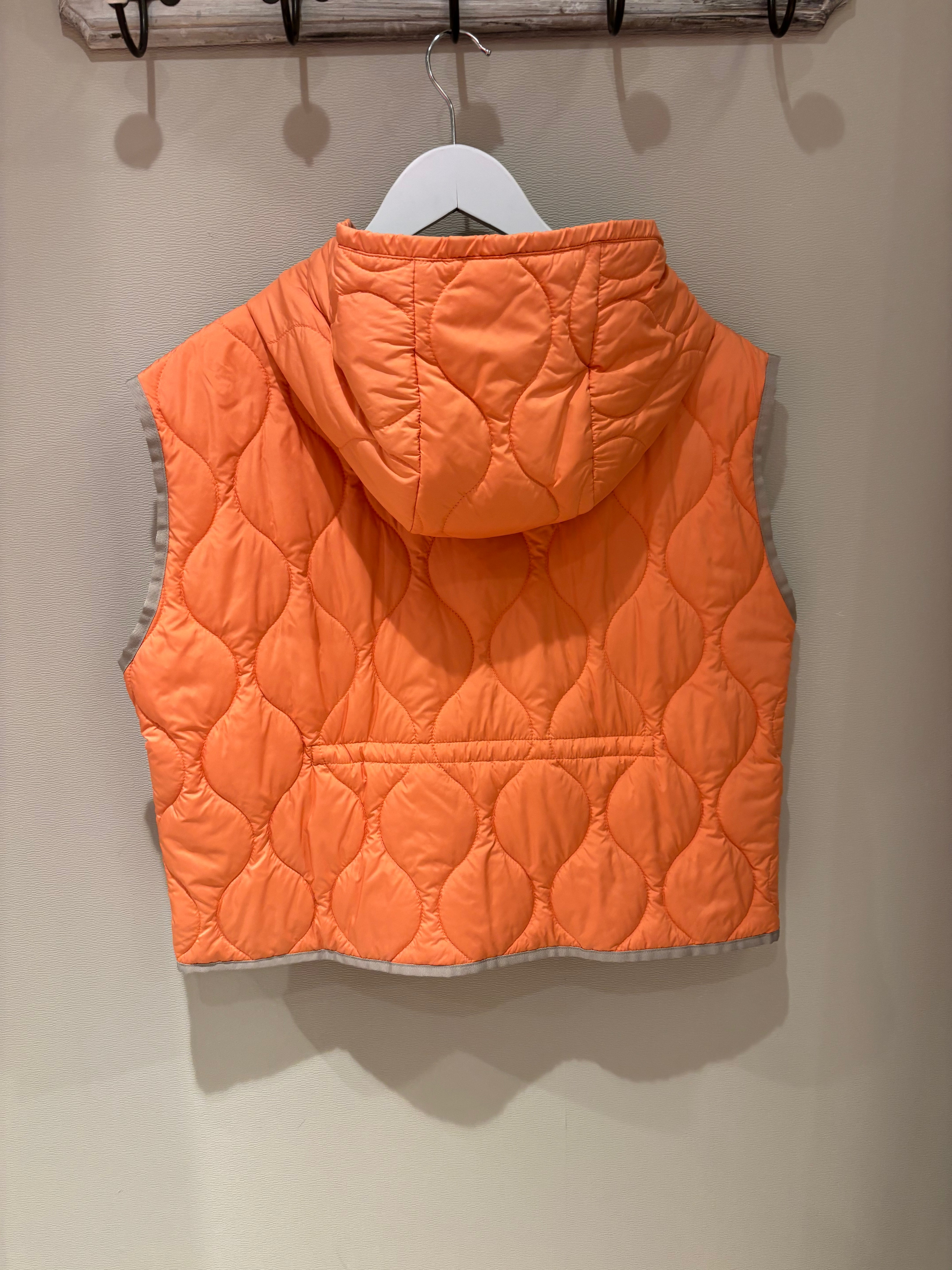 White Label Lightweight quilted vest with hood