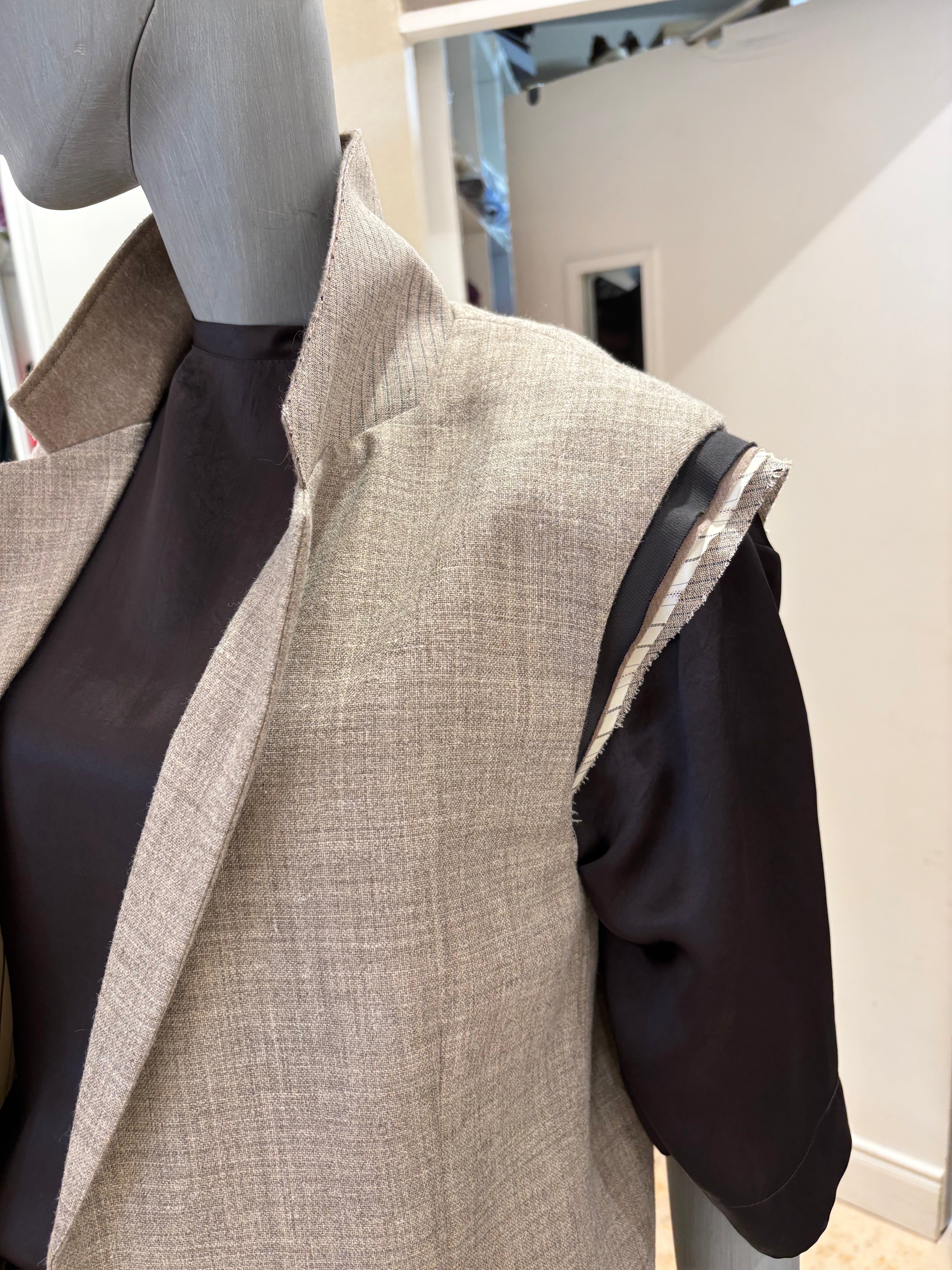 ALYSI SINGLE-BREASTED WOOL WAISTCOAT