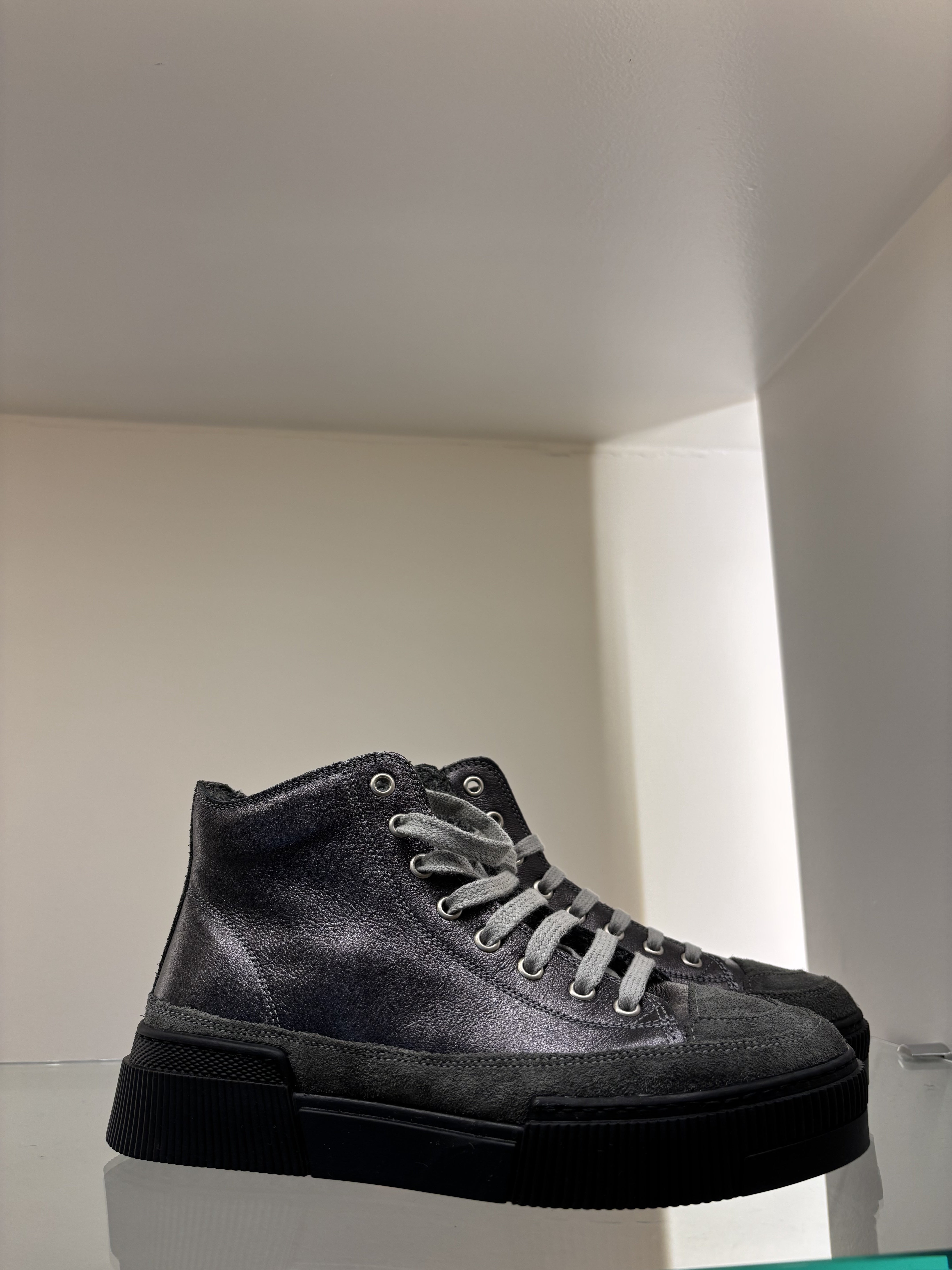 Andia Fora Horo Suede Grey