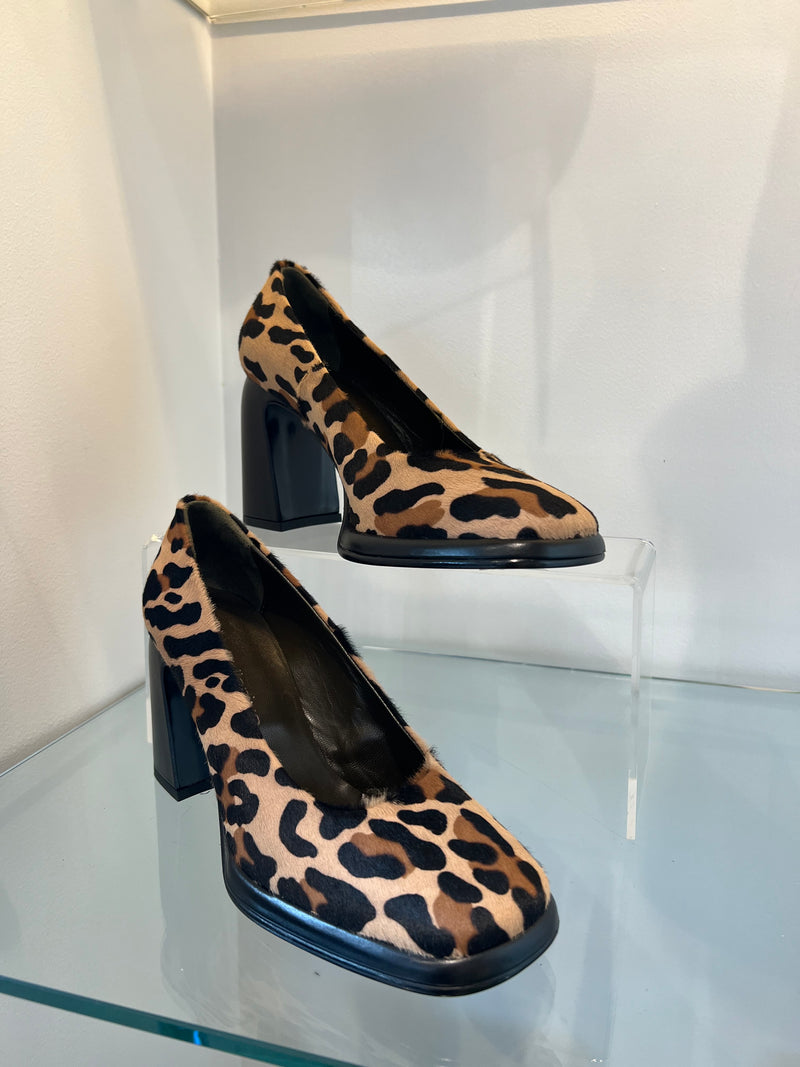 Laura Bellariva Leopard Print Block Heel