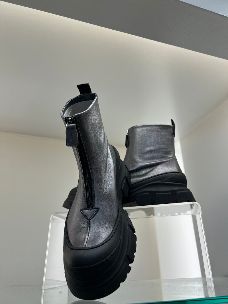 LOFINA Omega Asport Boot