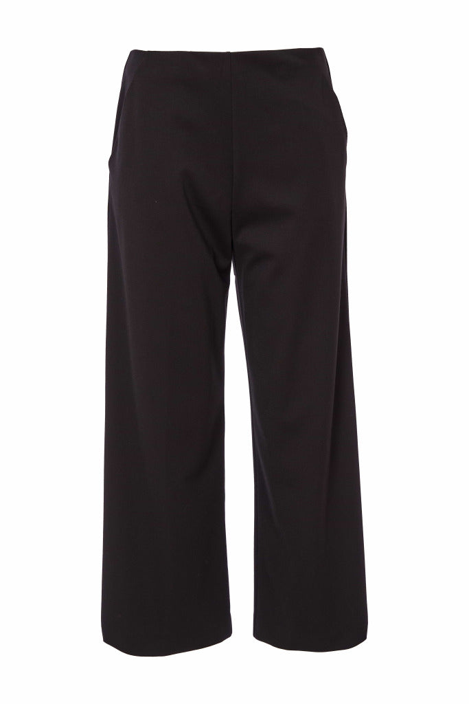 Naya Wide leg trouser with elastic at waist