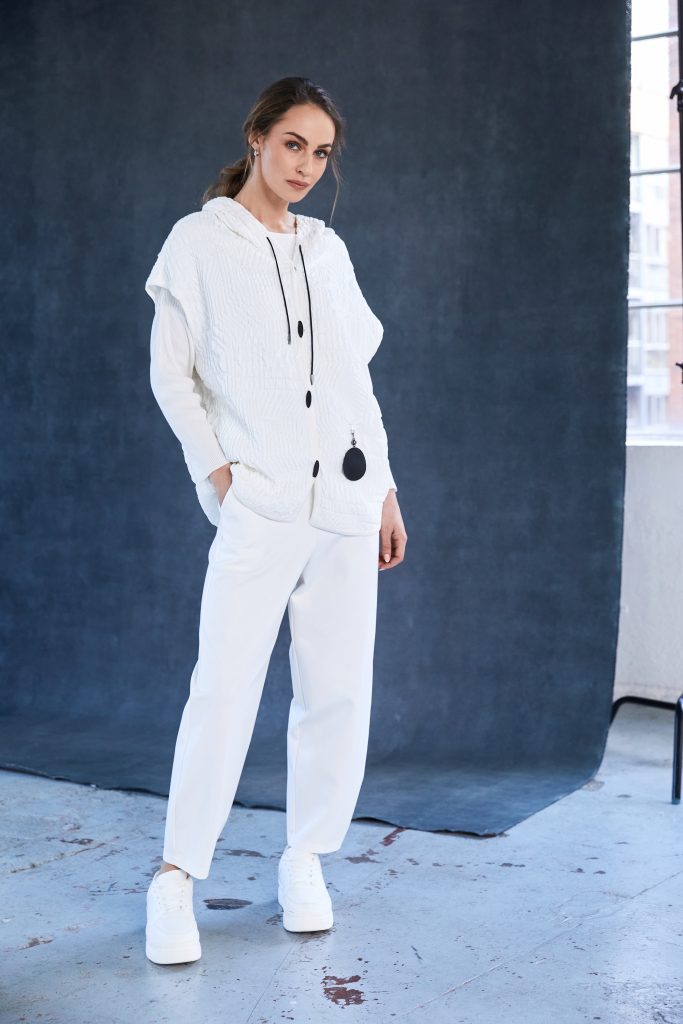 NAYA Soft pull up shaped trouser with side pocket