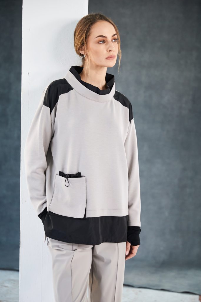 NAYA Soft sweatshirt with contrast at shoulder and hem with pocket detail