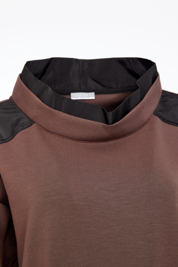 NAYA Soft sweatshirt with contrast at shoulder and hem with pocket detail