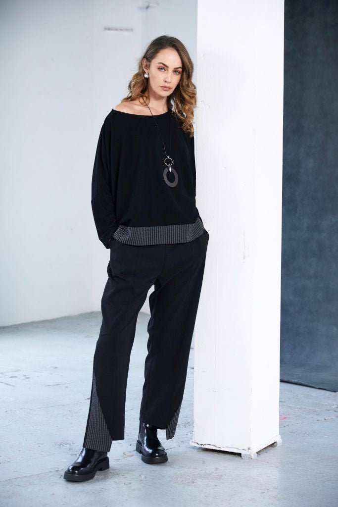 NAYA Round neck top with stripped hempanel and necklace