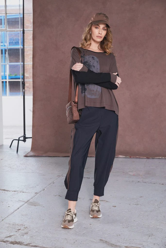 NAYA Slim leg trouser with cuff detail and contrast panel at side seams