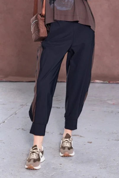 NAYA Slim leg trouser with cuff detail and contrast panel at side seams