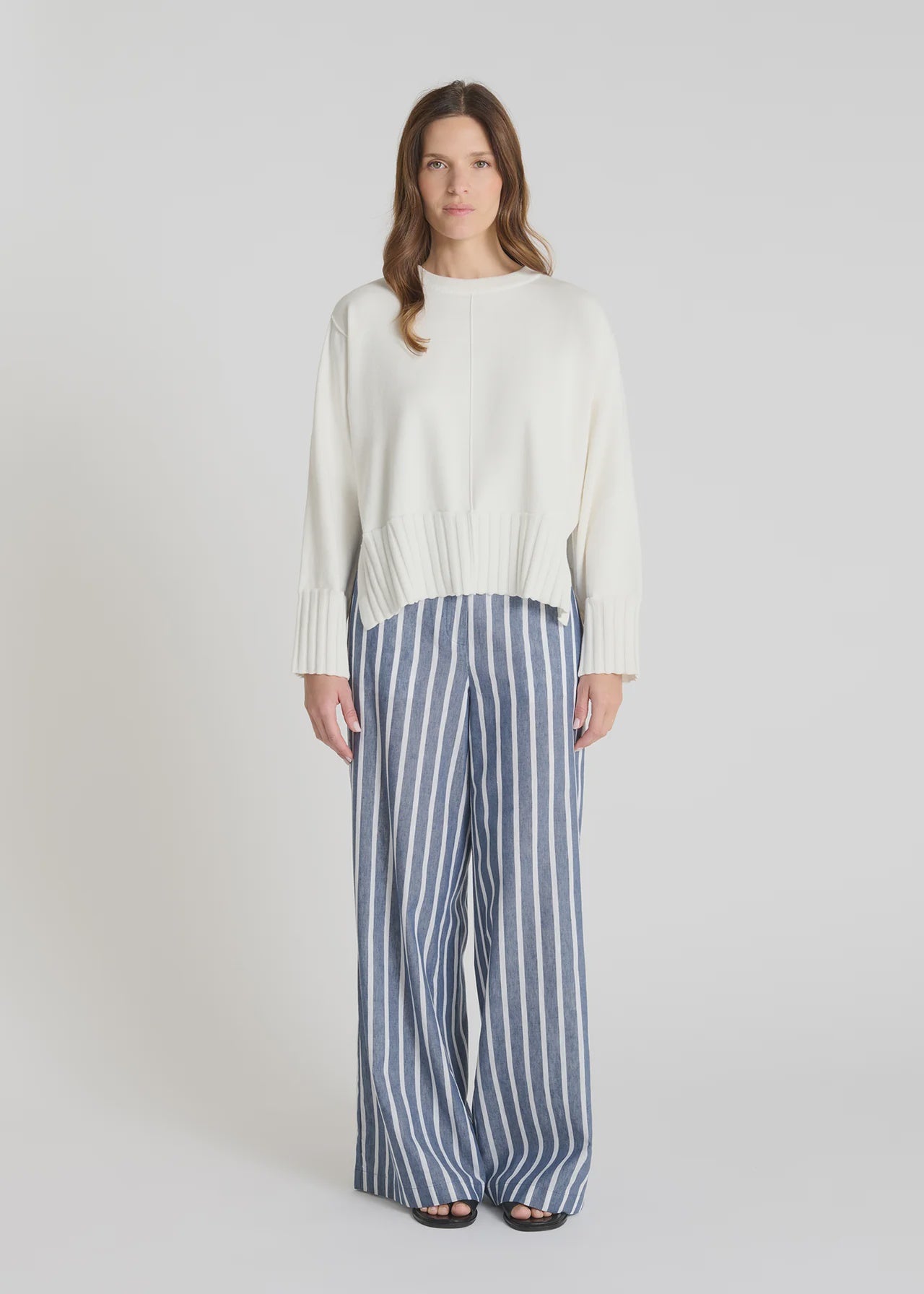 hana san Nalinin Sweater