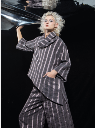 OZAI N KU STRIPE ASYMMETRIC TOP