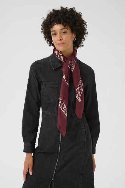 PART TWO LOUI SCARF