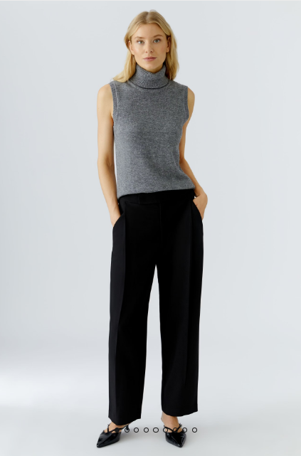 OUI Pleat-front trousers - black