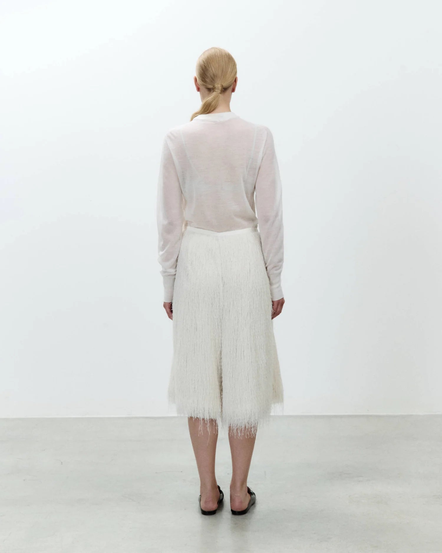 ALYSI BERMUDA SHORTS WITH FRINGES