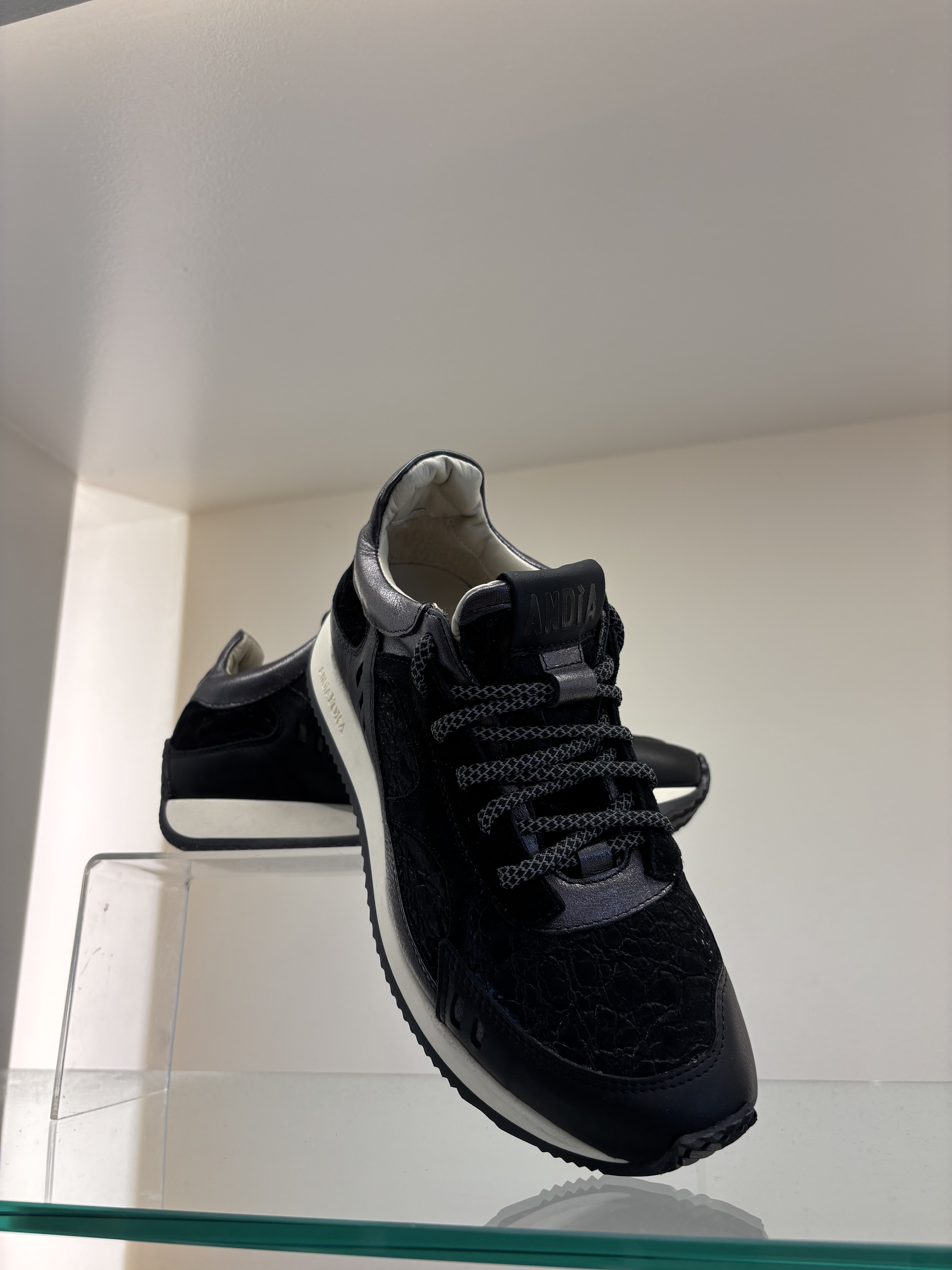 Andia Fora Hoty Denver Black