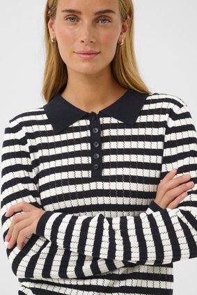 PART TWO ZariaPW Pullover